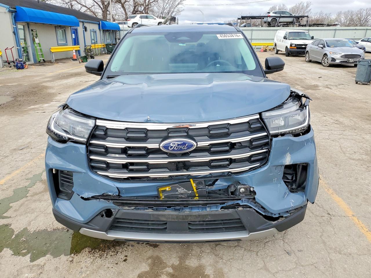 2025 Ford Explorer Active - Фото 5
