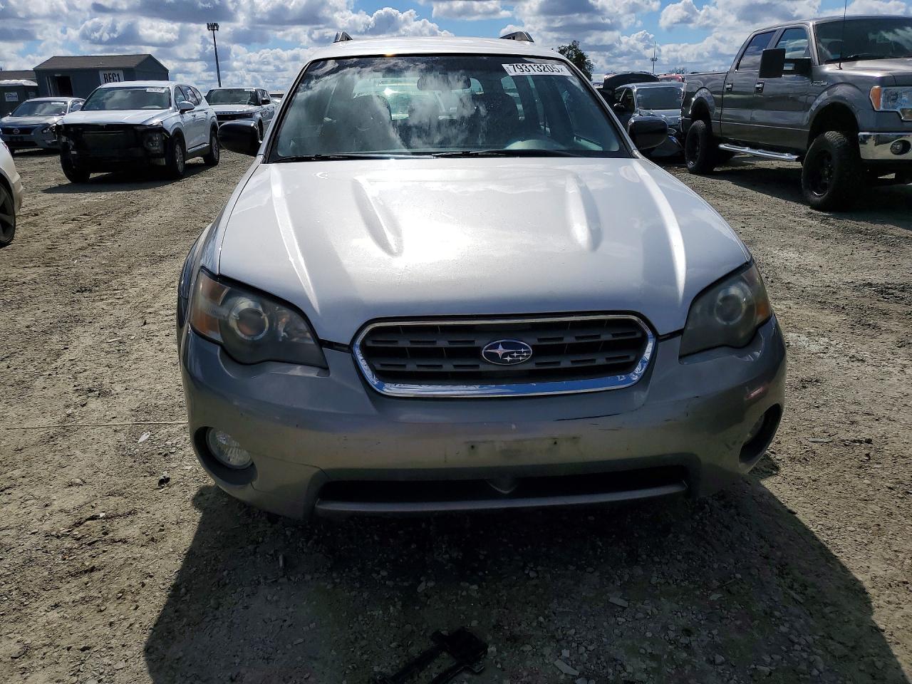 2005 Subaru Legacy Outback 2.5I - Фото 5