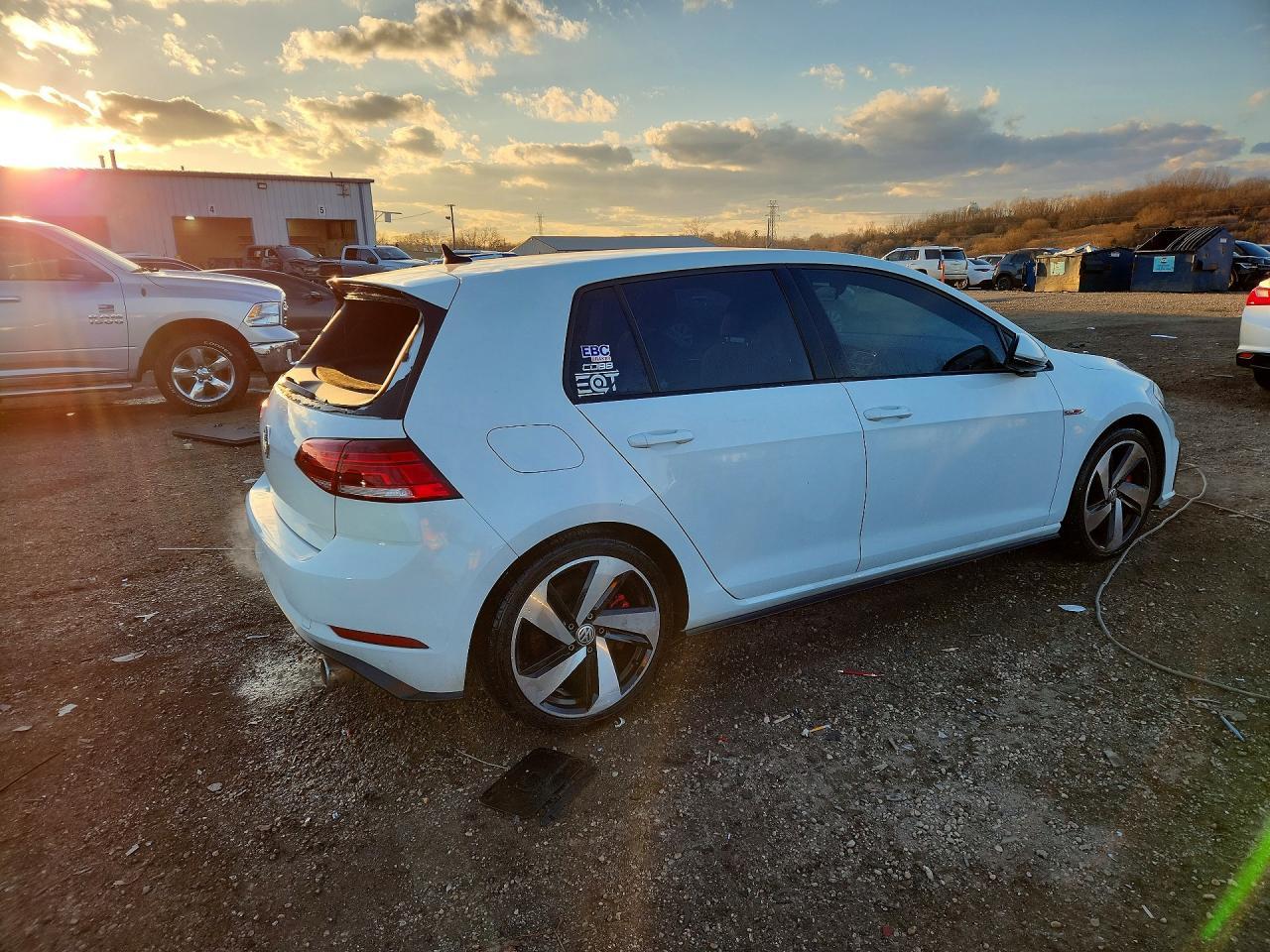 2020 Volkswagen Gti S - Фото 3