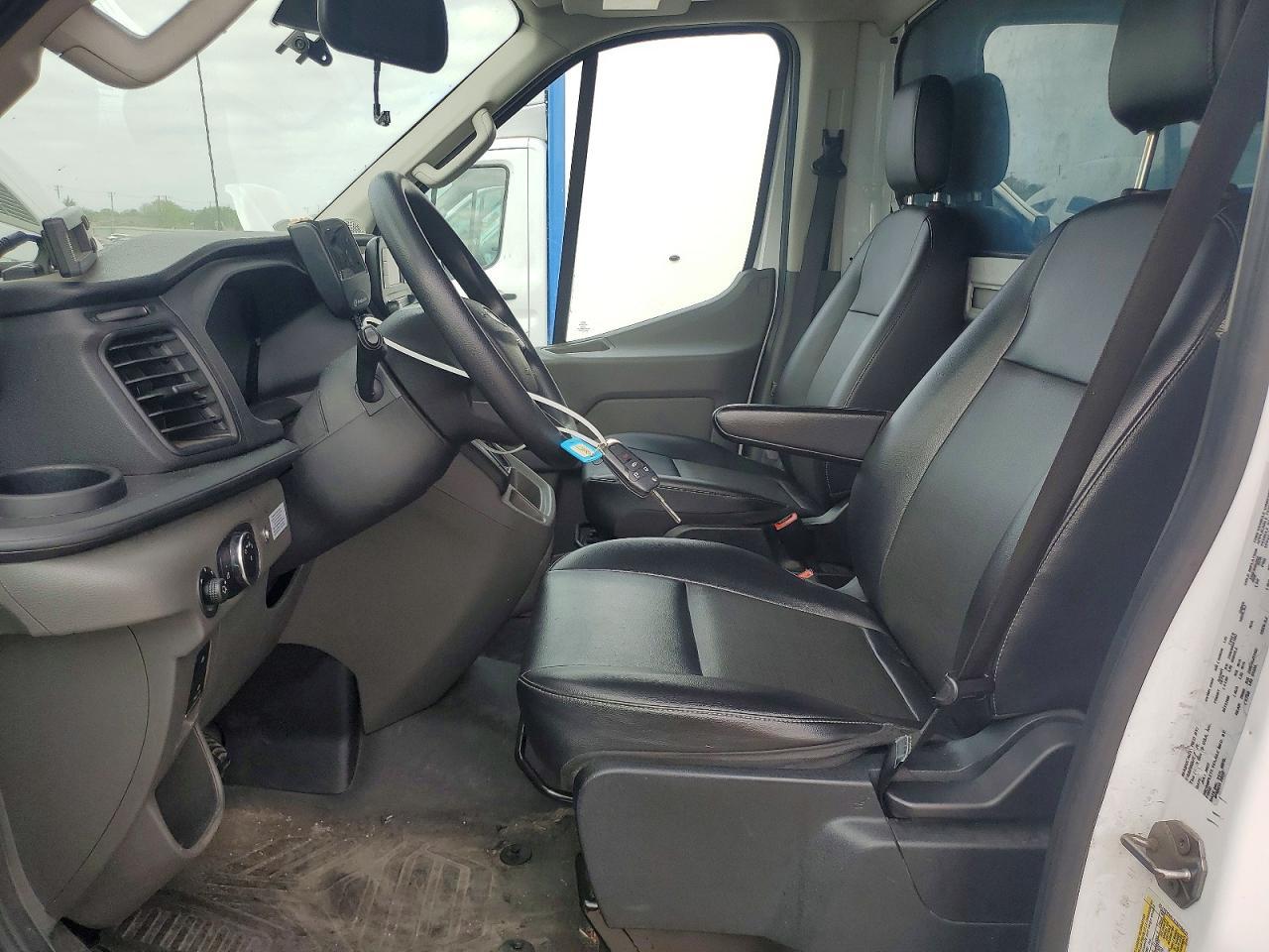 2022 Ford Transit Delivery Truck - Image 7