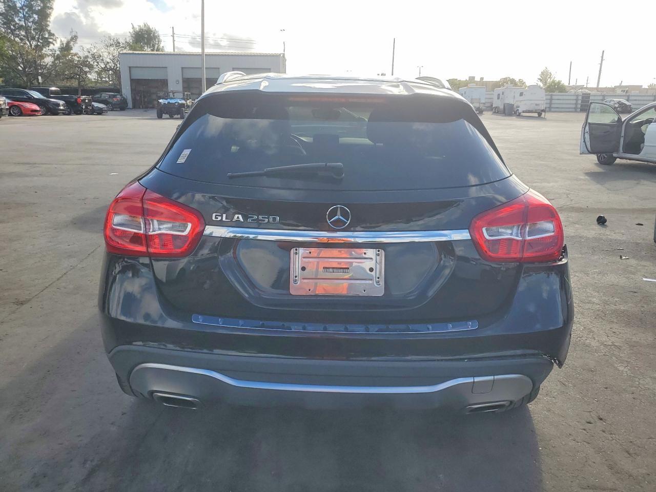 2018 Mercedes-Benz Gla 250 - Image 6