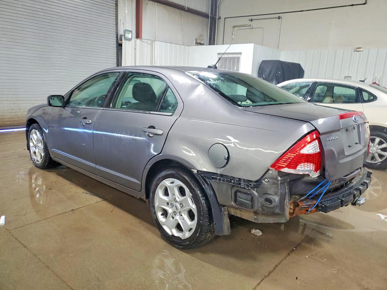 2011 Ford Fusion Se - Фото 2