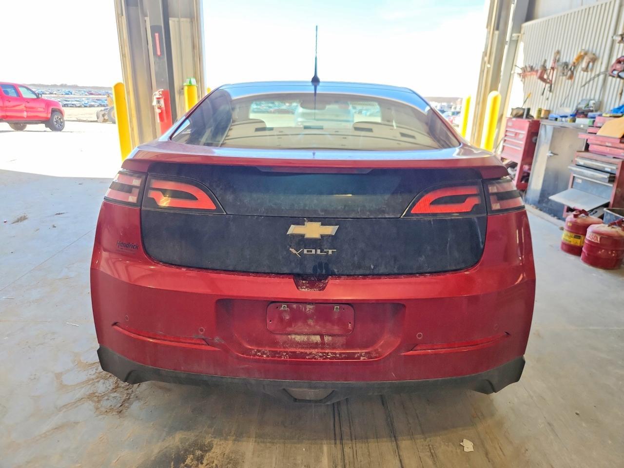 2012 Chevrolet Volt - Image 6