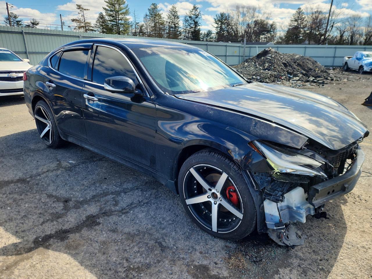 2018 Infiniti Q70 3.7 Luxe - Image 4