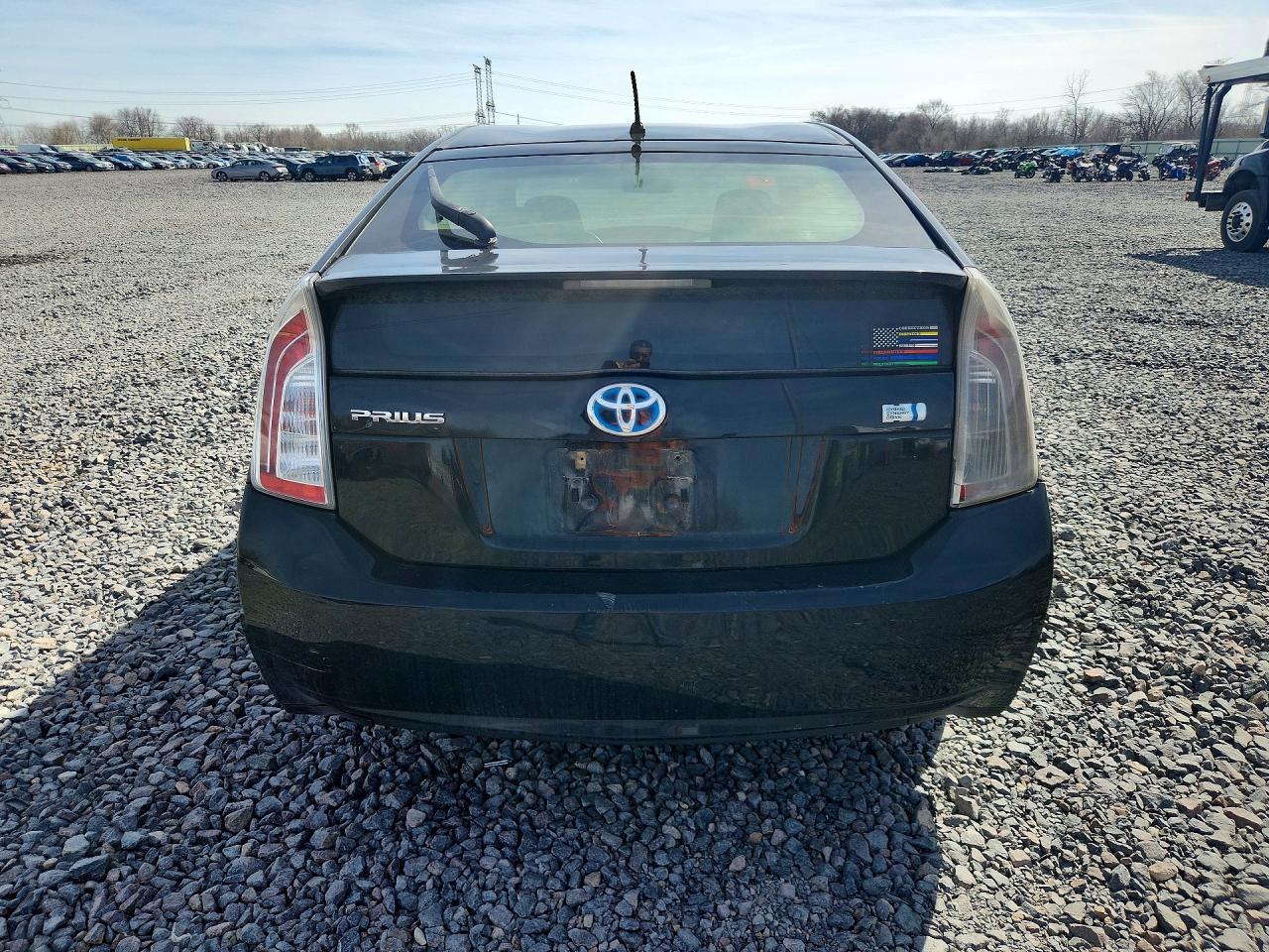 2014 Toyota Prius Two - Фото 6