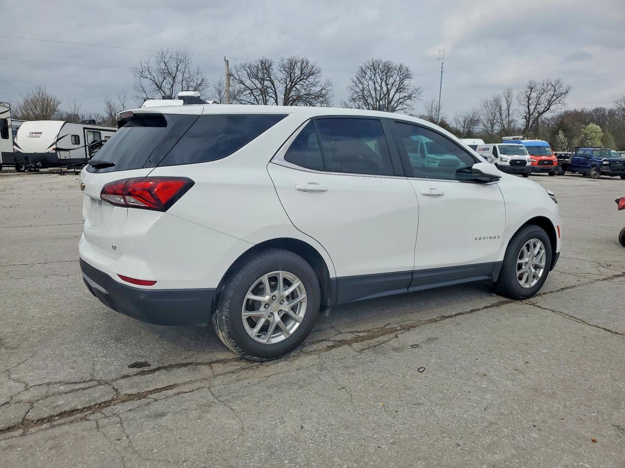 2022 Chevrolet Equinox Lt - Фото 3