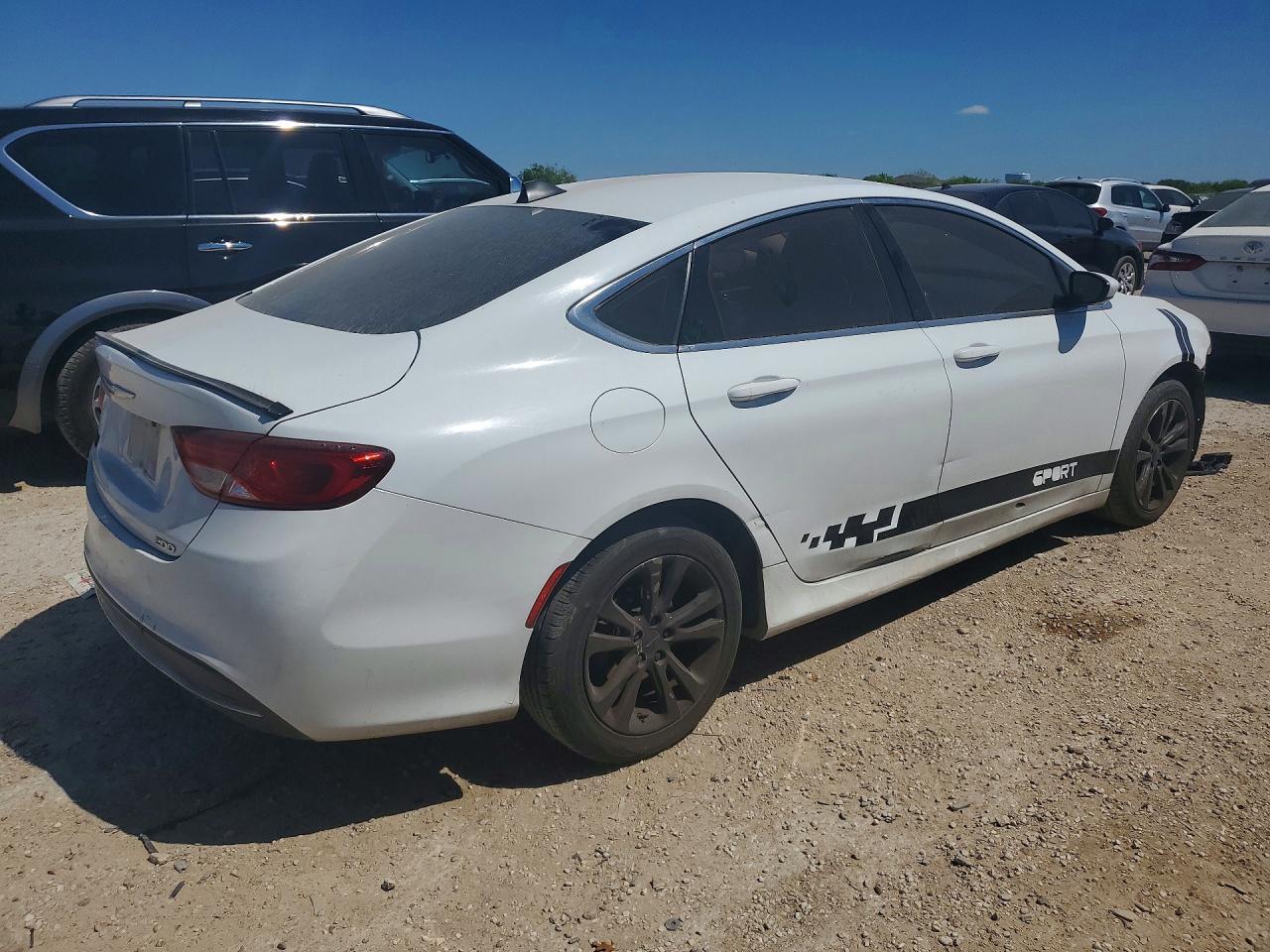 2015 Chrysler 200 Limited - Image 3