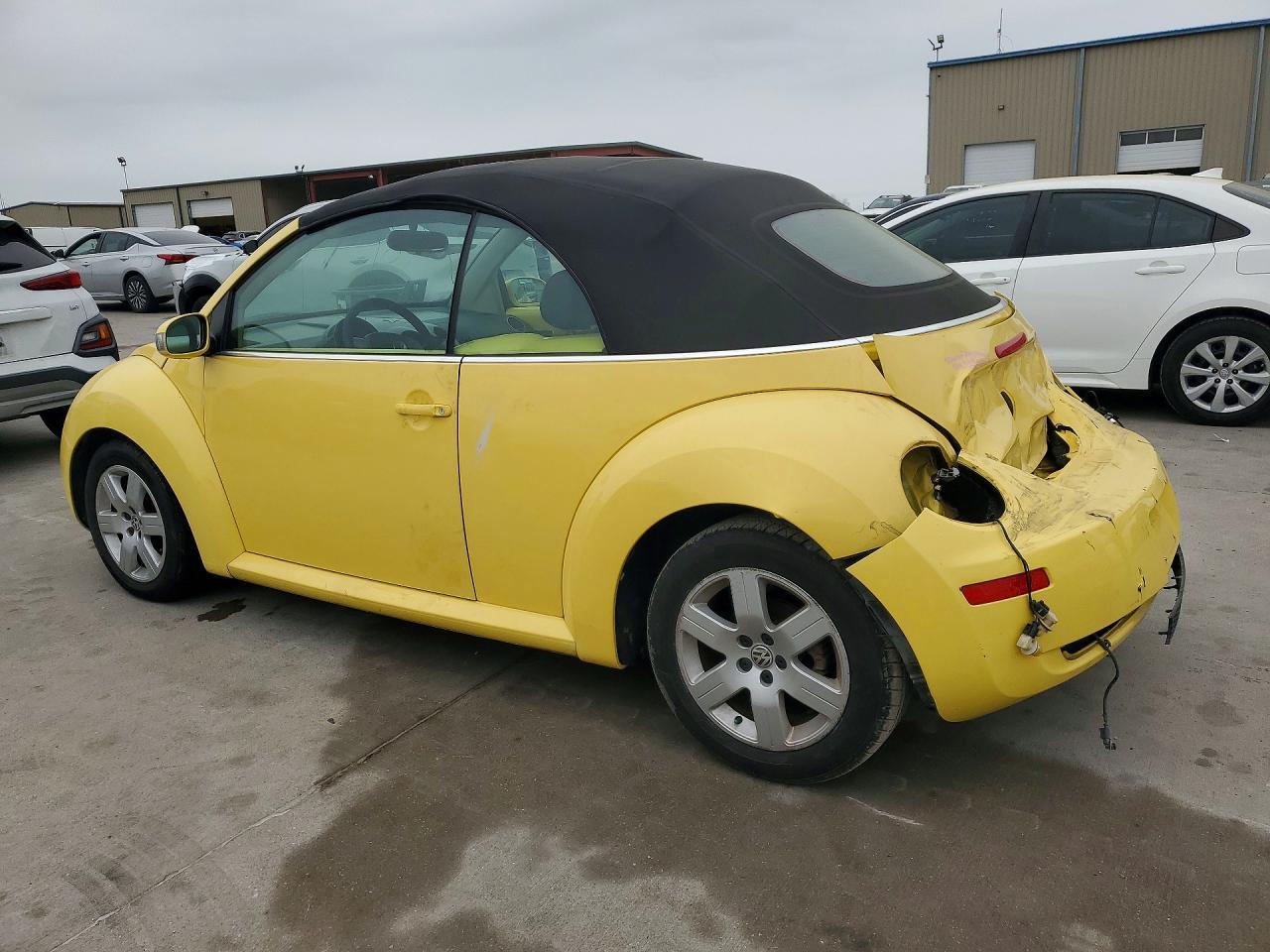 2007 Volkswagen New Beetle Convertible Option Package 1 - Фото 2