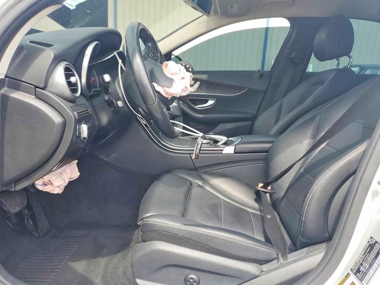 2016 Mercedes-Benz C 300 - Image 7