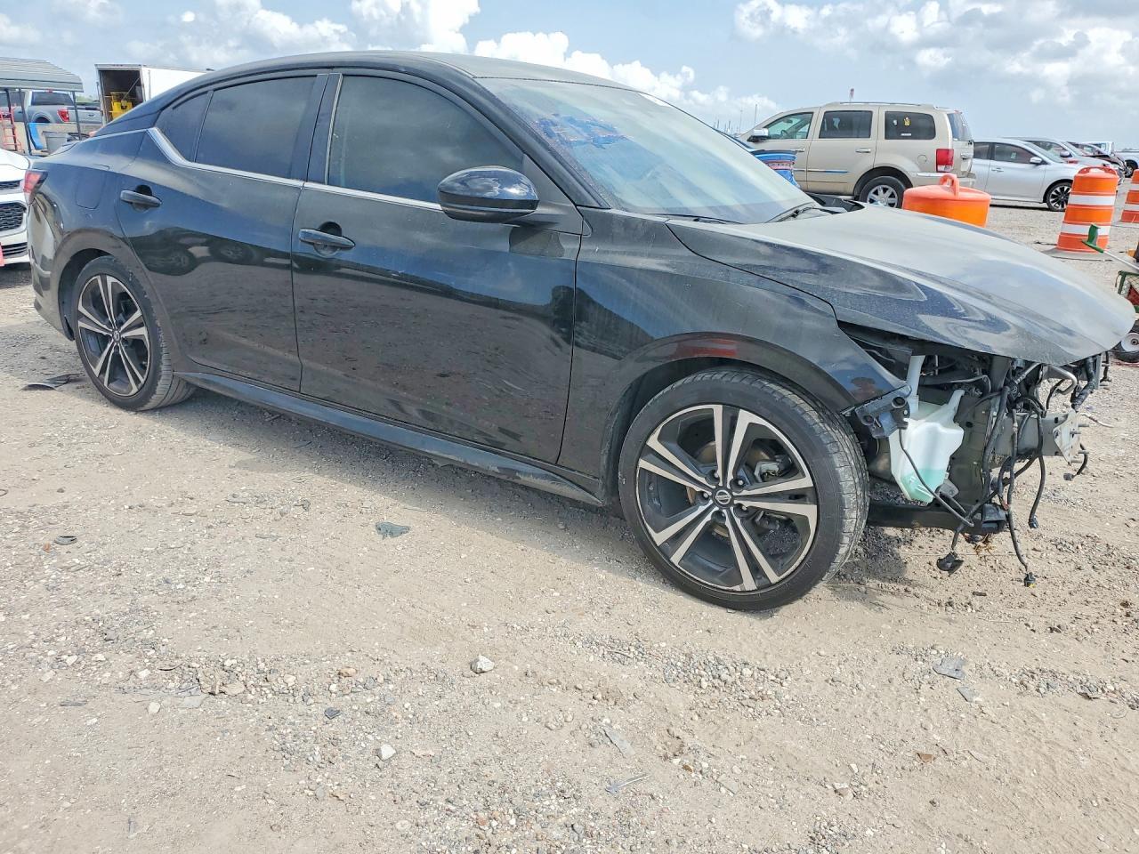 2022 Nissan Sentra Sr - Image 4