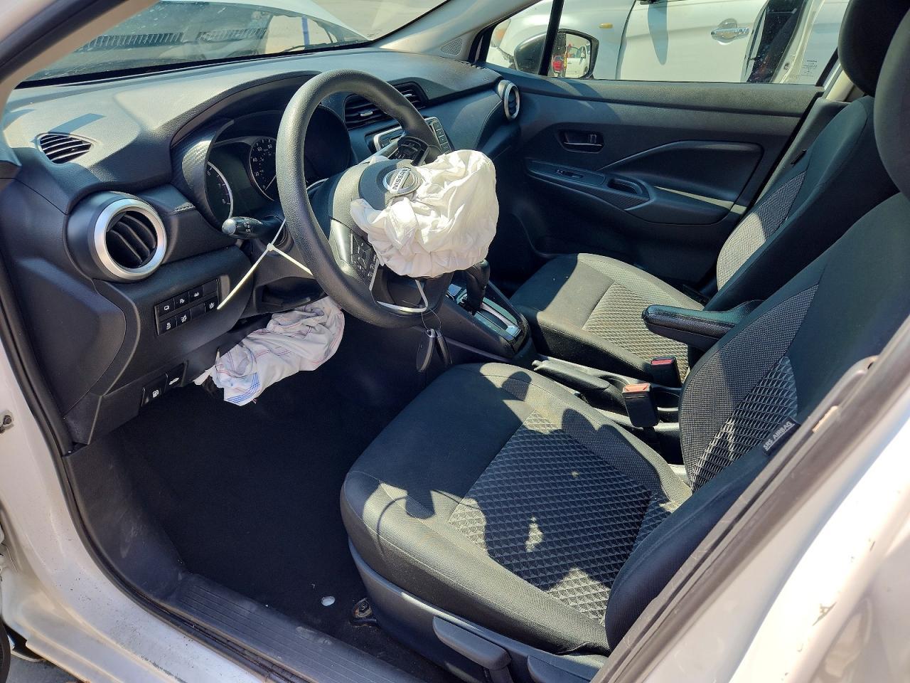 2020 Nissan Versa S - Image 7