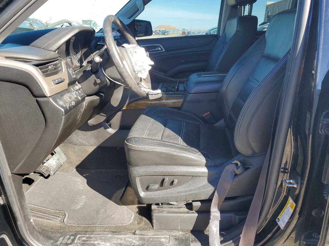 2017 GMC Yukon Denali - Image 7