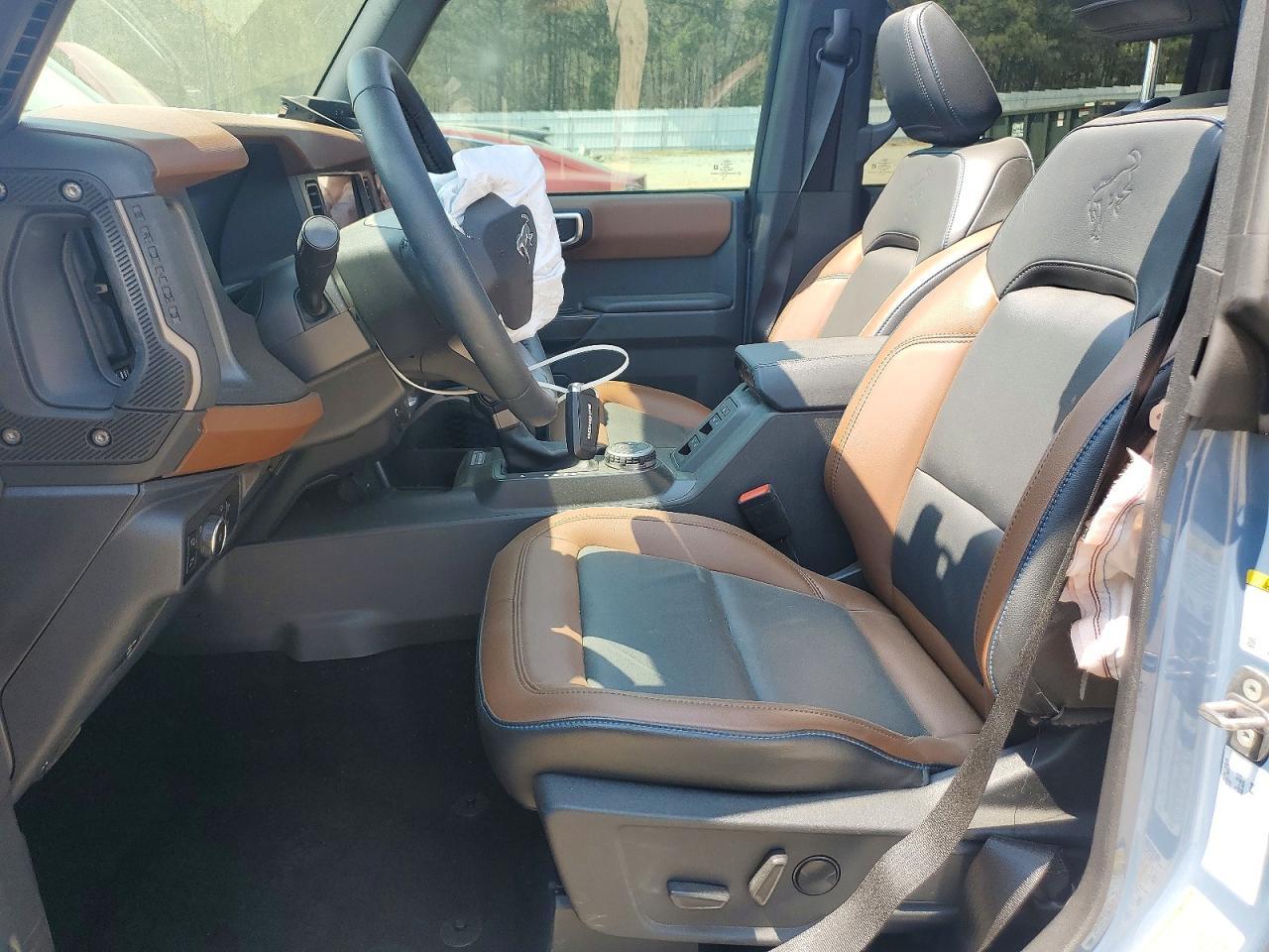 2024 Ford Bronco Outer Banks - Фото 7