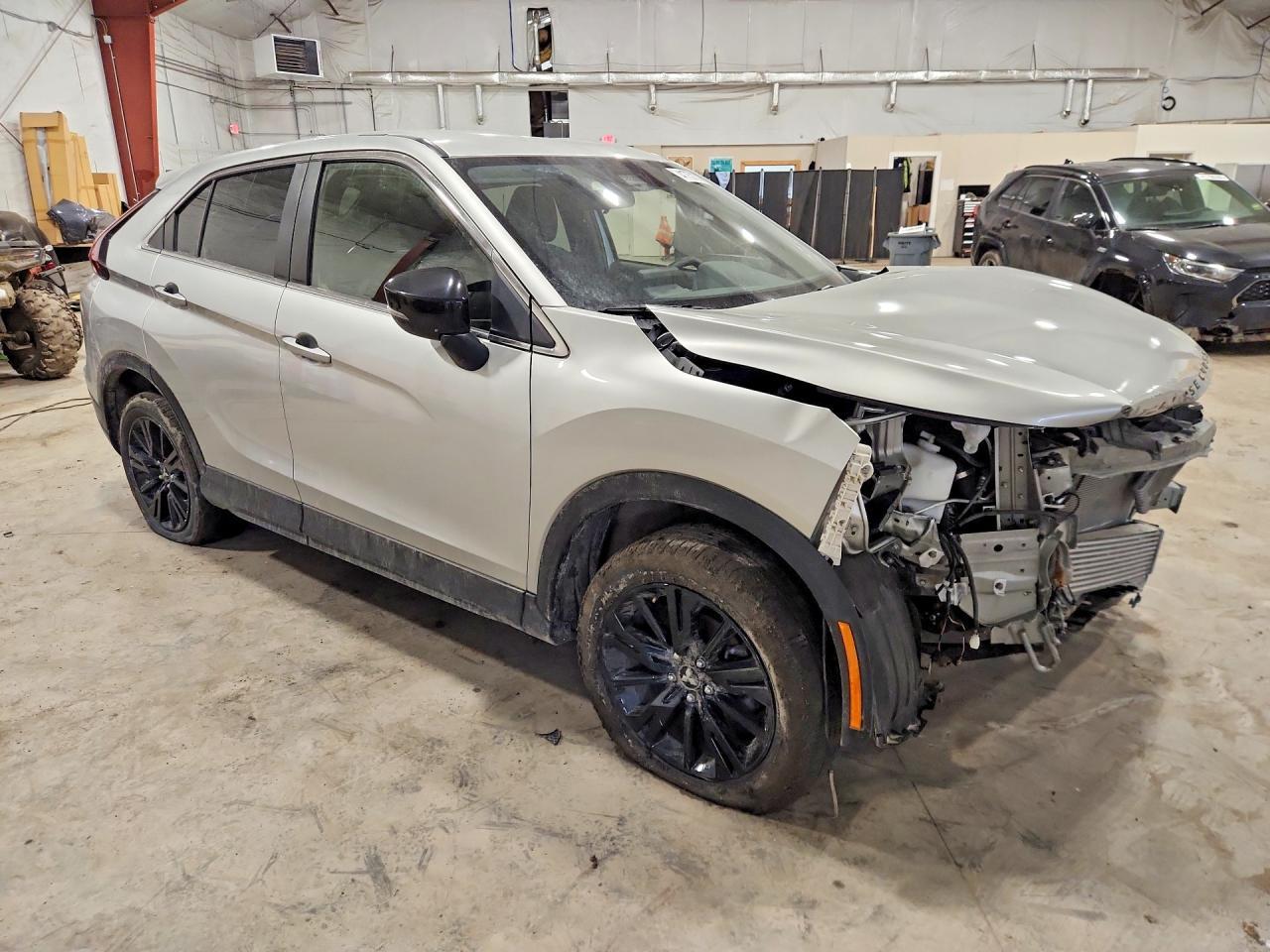 2023 Mitsubishi Eclipse Cross Le - Фото 4