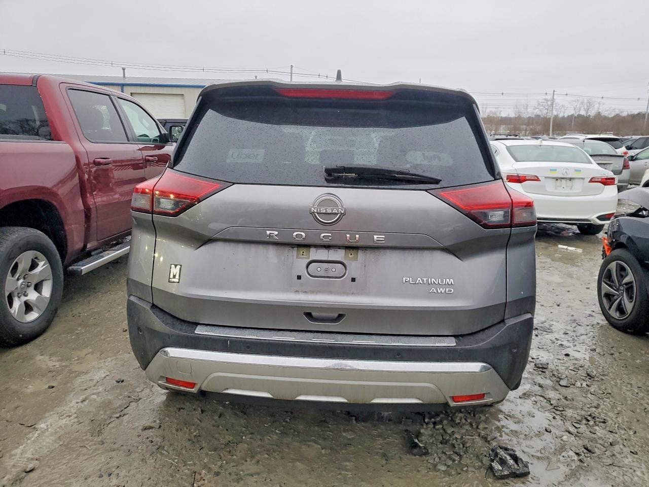2023 Nissan Rogue Platinum - Image 6
