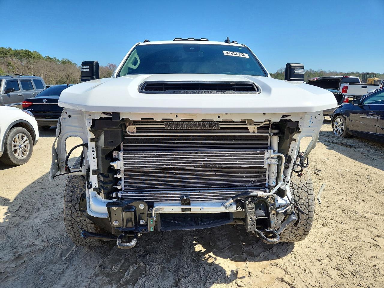 2025 Chevrolet Silverado K2500 Custom - Image 5