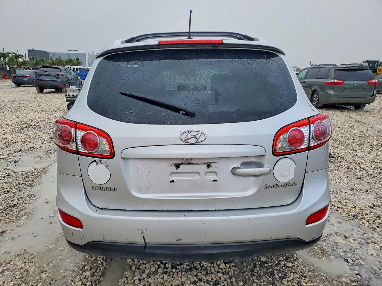 2011 Hyundai Santa Fe Se - Image 6