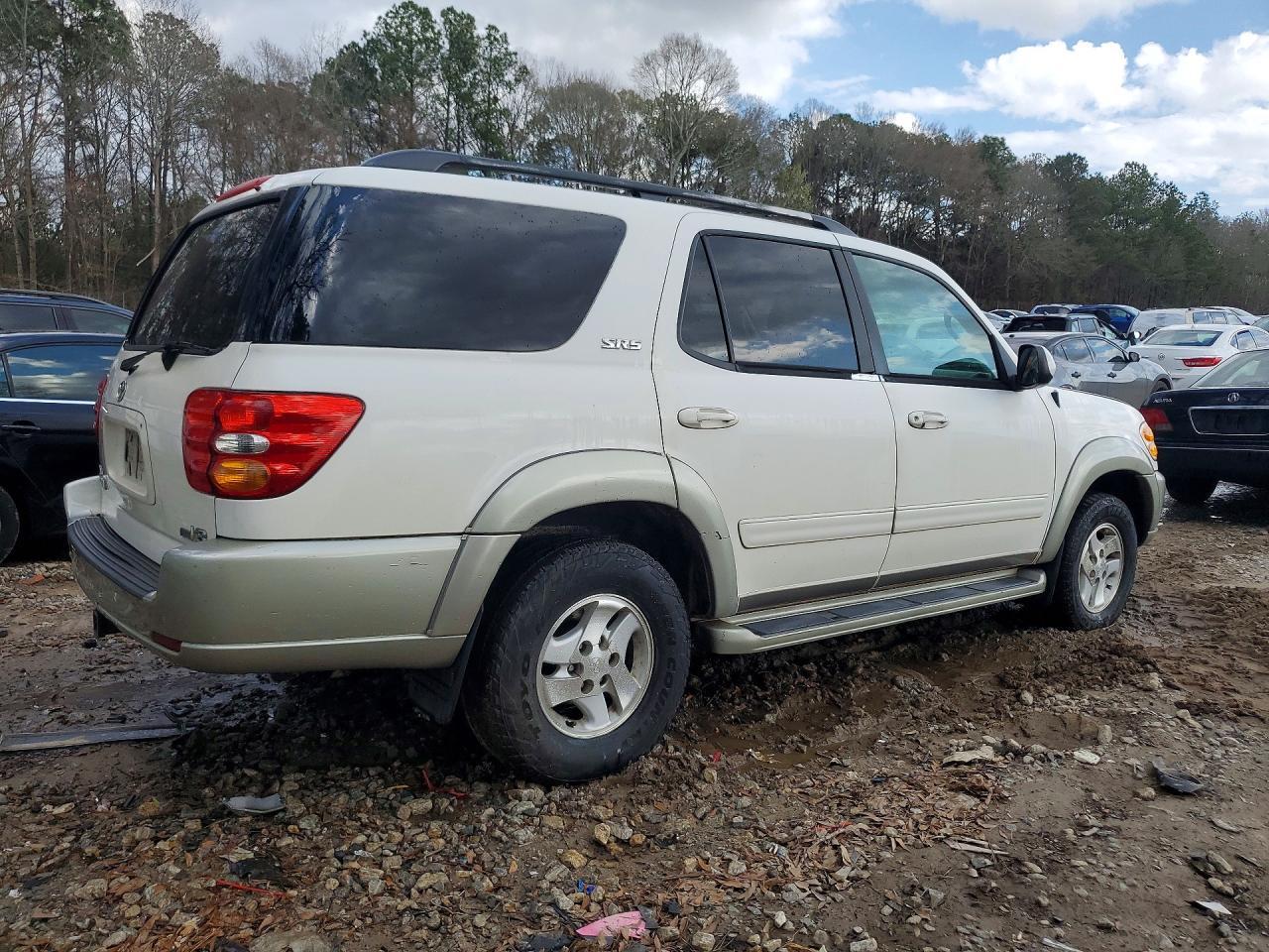 2003 Toyota Sequoia Sr5 - Image 3