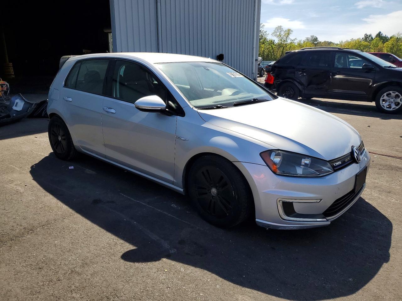 2016 Volkswagen E-Golf Se - Фото 4