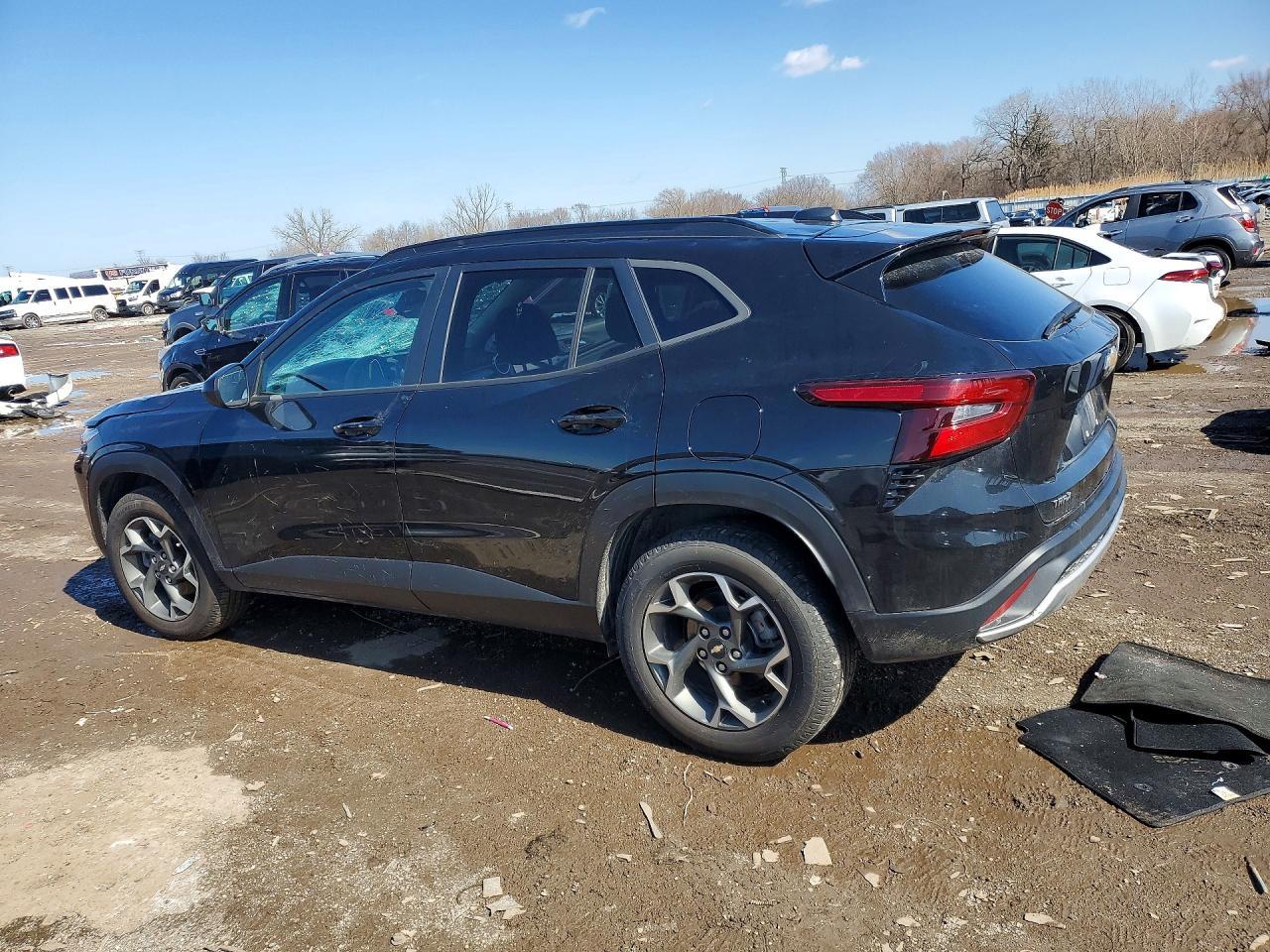 2024 Chevrolet Trax 1Lt - Image 2