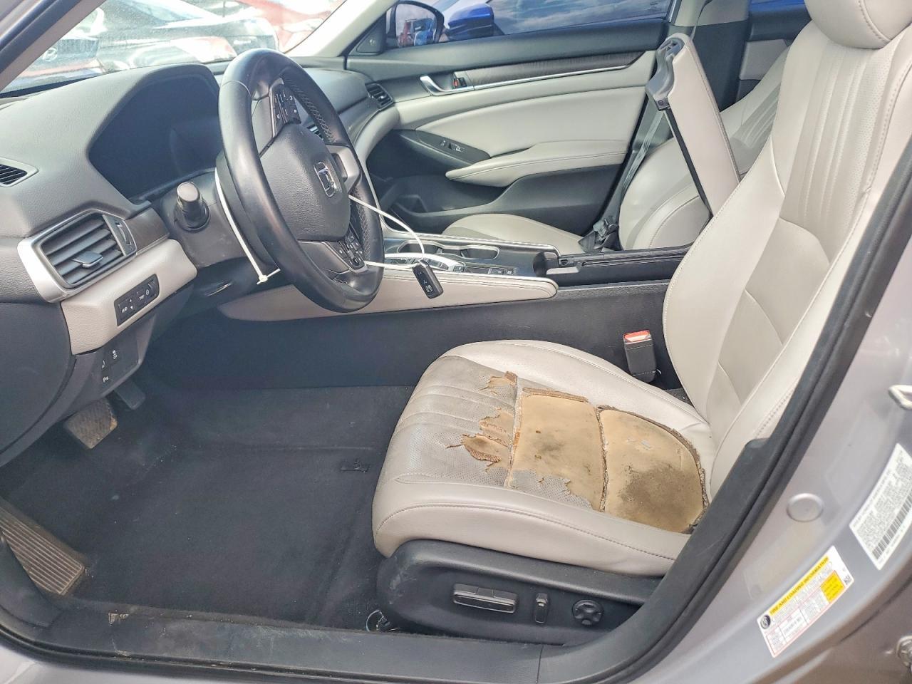 2018 Honda Accord Touring - Фото 7