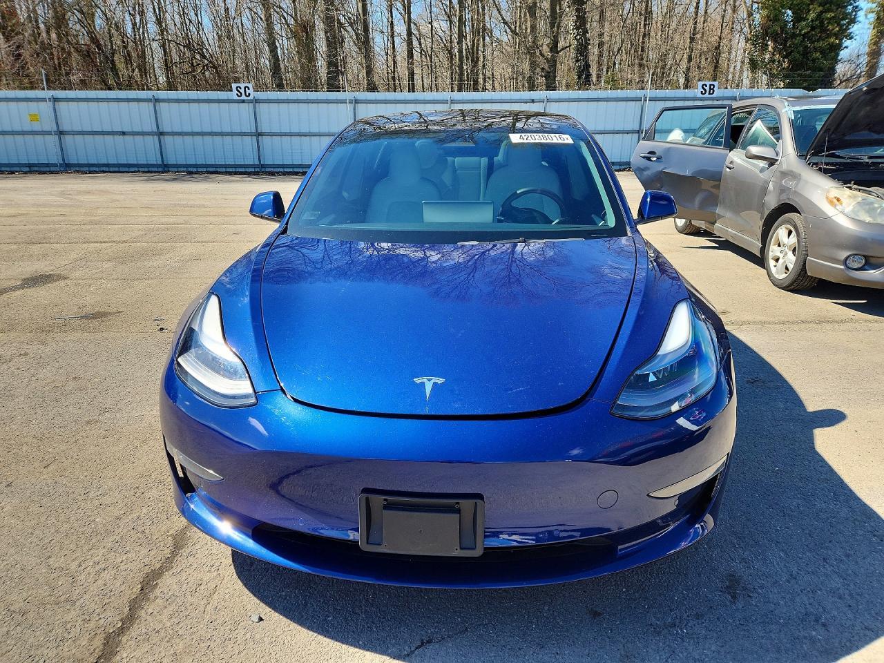 2022 Tesla Model 3 - Image 5