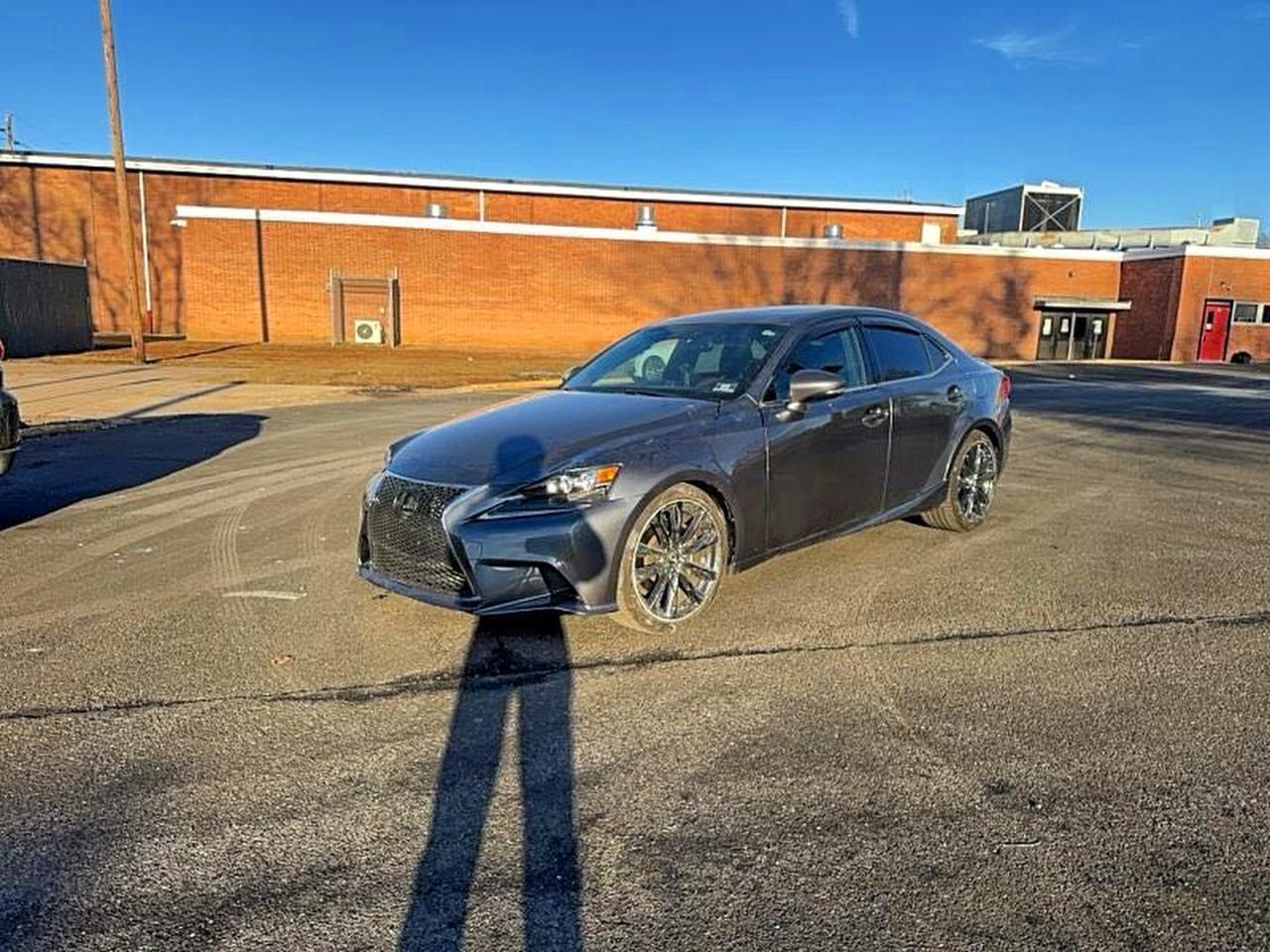 2016 Lexus Is 300 Base - Фото 2