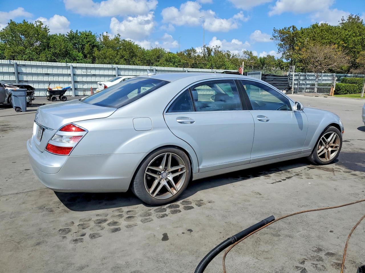 2007 Mercedes Benz S - Фото 3