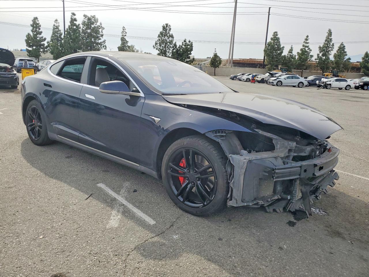 2014 Tesla Model S - Фото 4