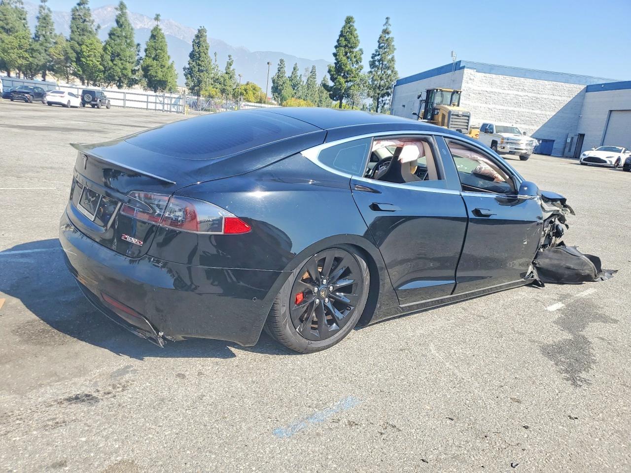 2017 Tesla Model S - Image 3