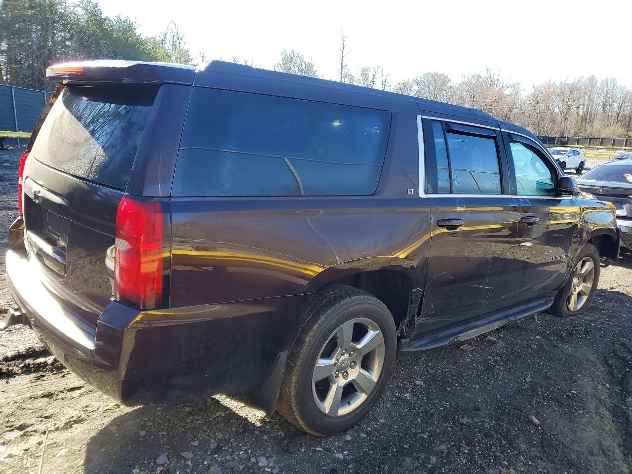 2020 Chevrolet Suburban K1500 Lt - Image 3