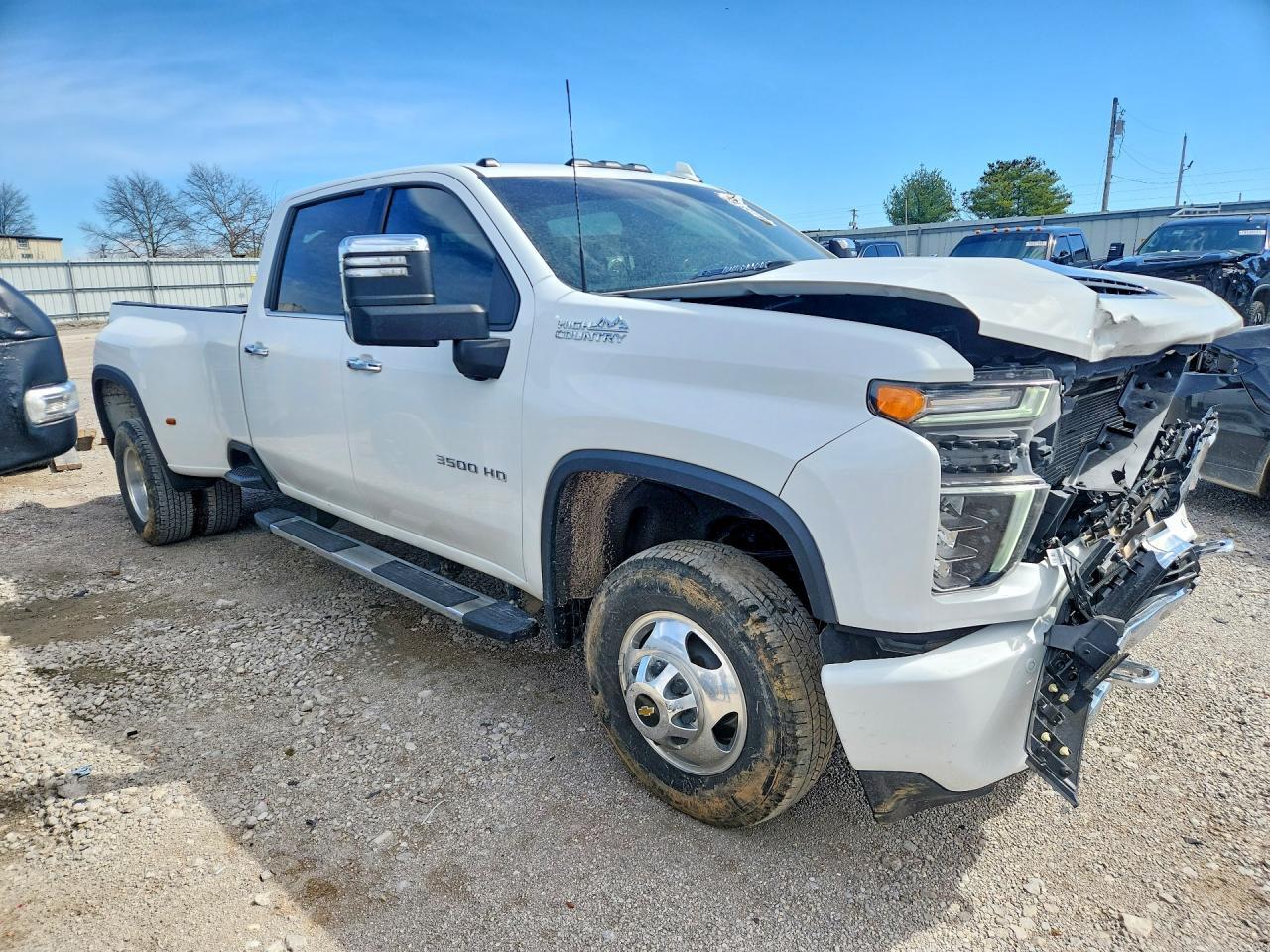 2021 Chevrolet Silverado K3500 High Country - Фото 4