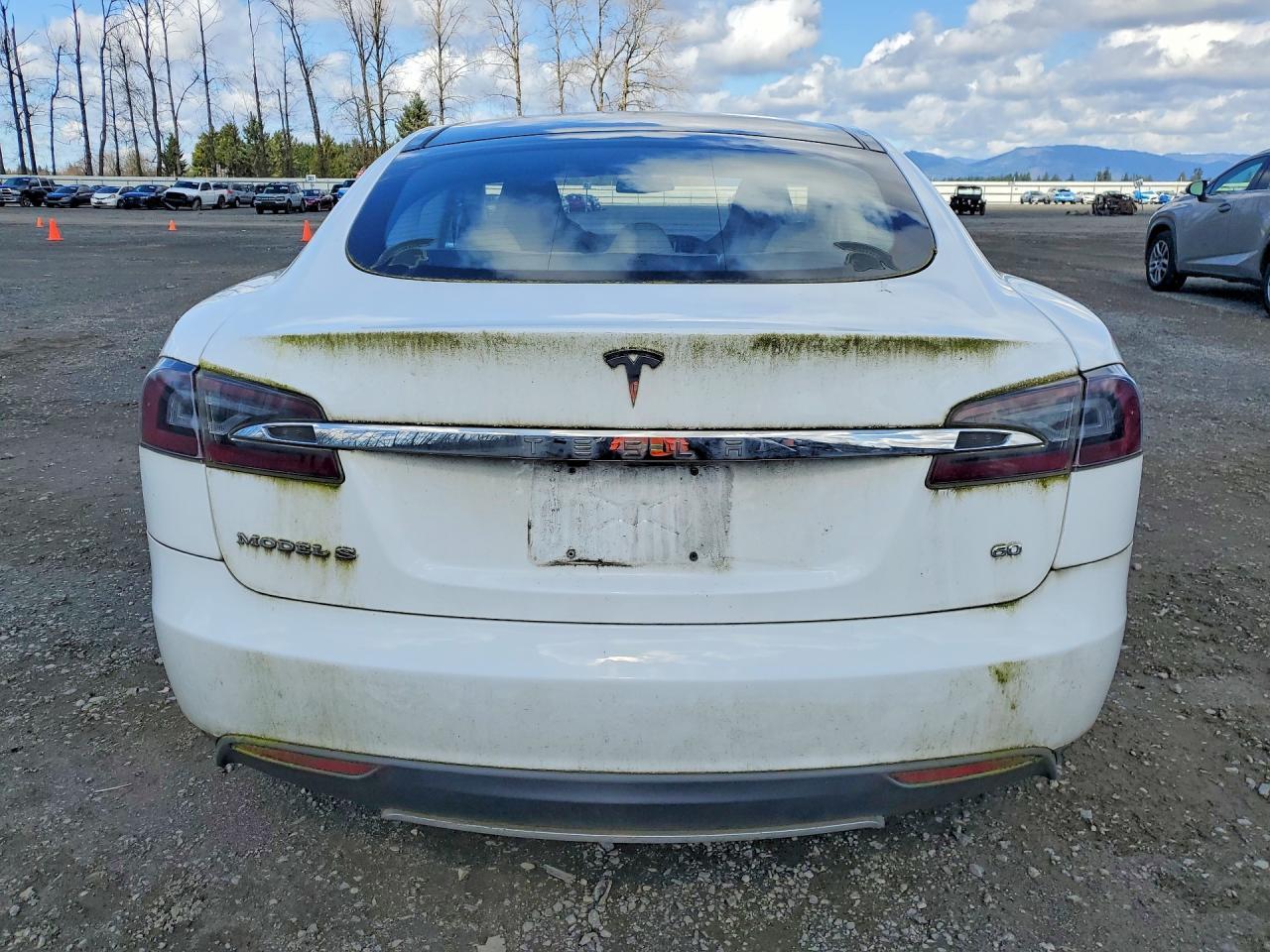 2013 Tesla Model S - Image 6