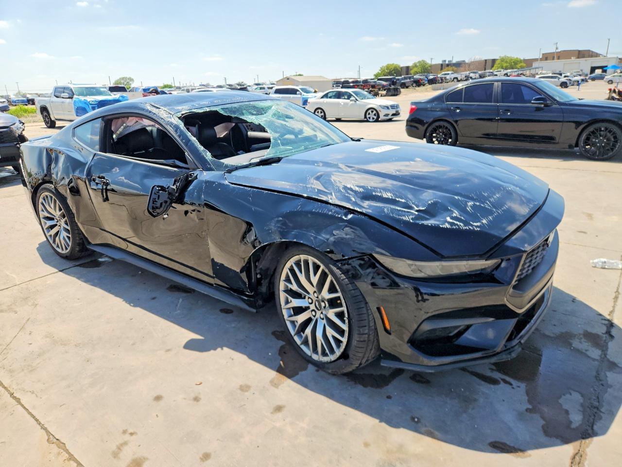 2025 Ford Mustang - Image 4