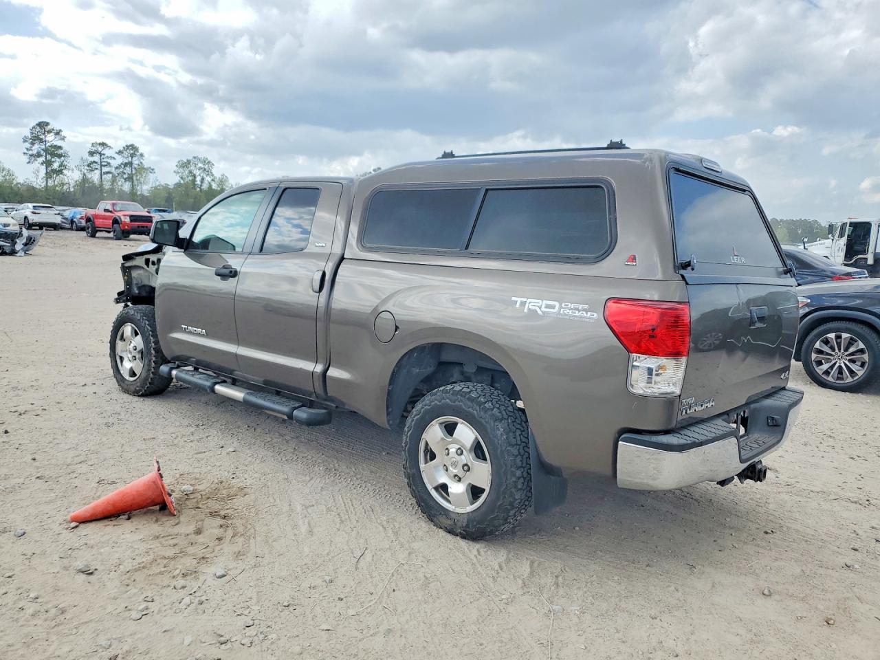2010 Toyota Tundra Grade - Image 2