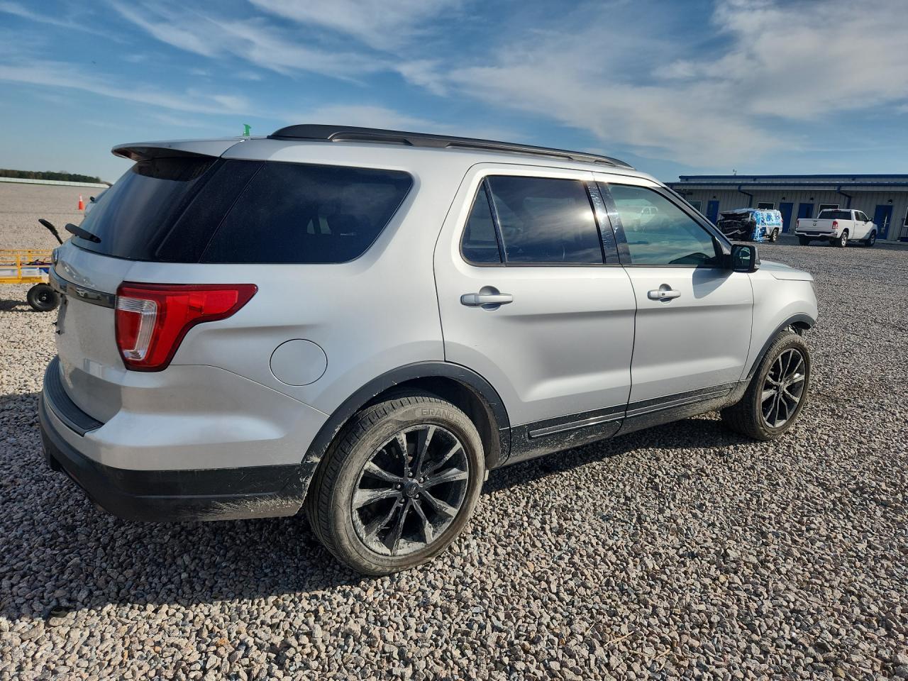 2019 Ford Explorer Xlt - Image 3