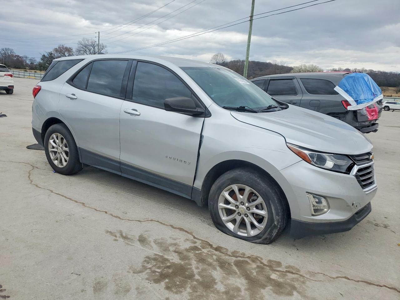 2018 Chevrolet Equinox Ls - Фото 4