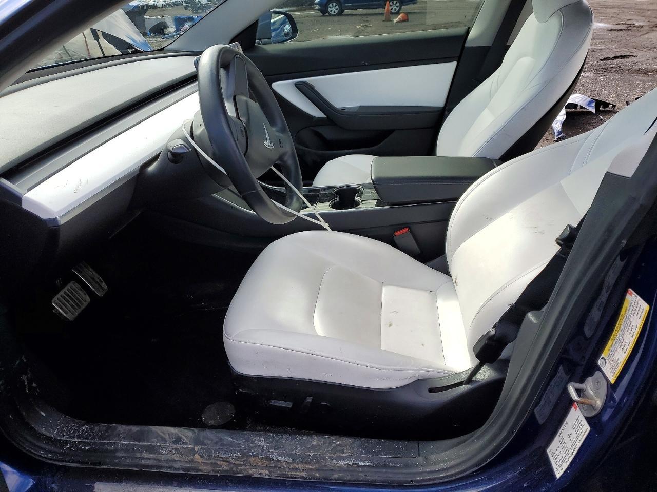 2018 Tesla Model 3 - Фото 7