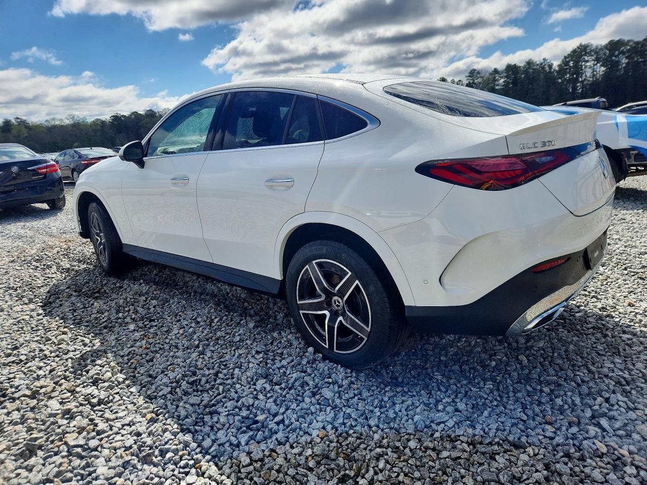 2026 Mercedes-Benz Glc Coupe 300 4Matic - Фото 2