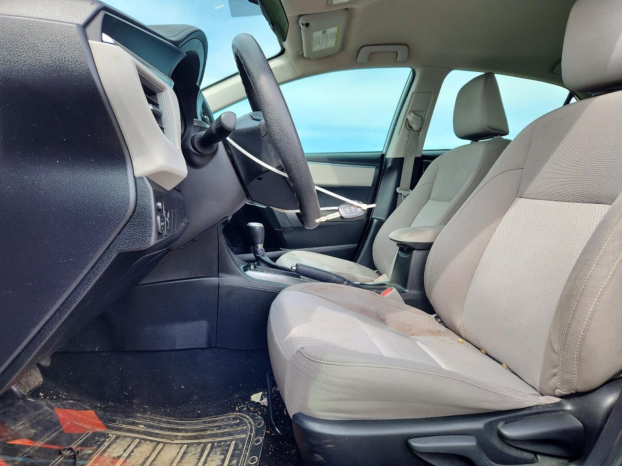 2016 Toyota Corrola - Image 7