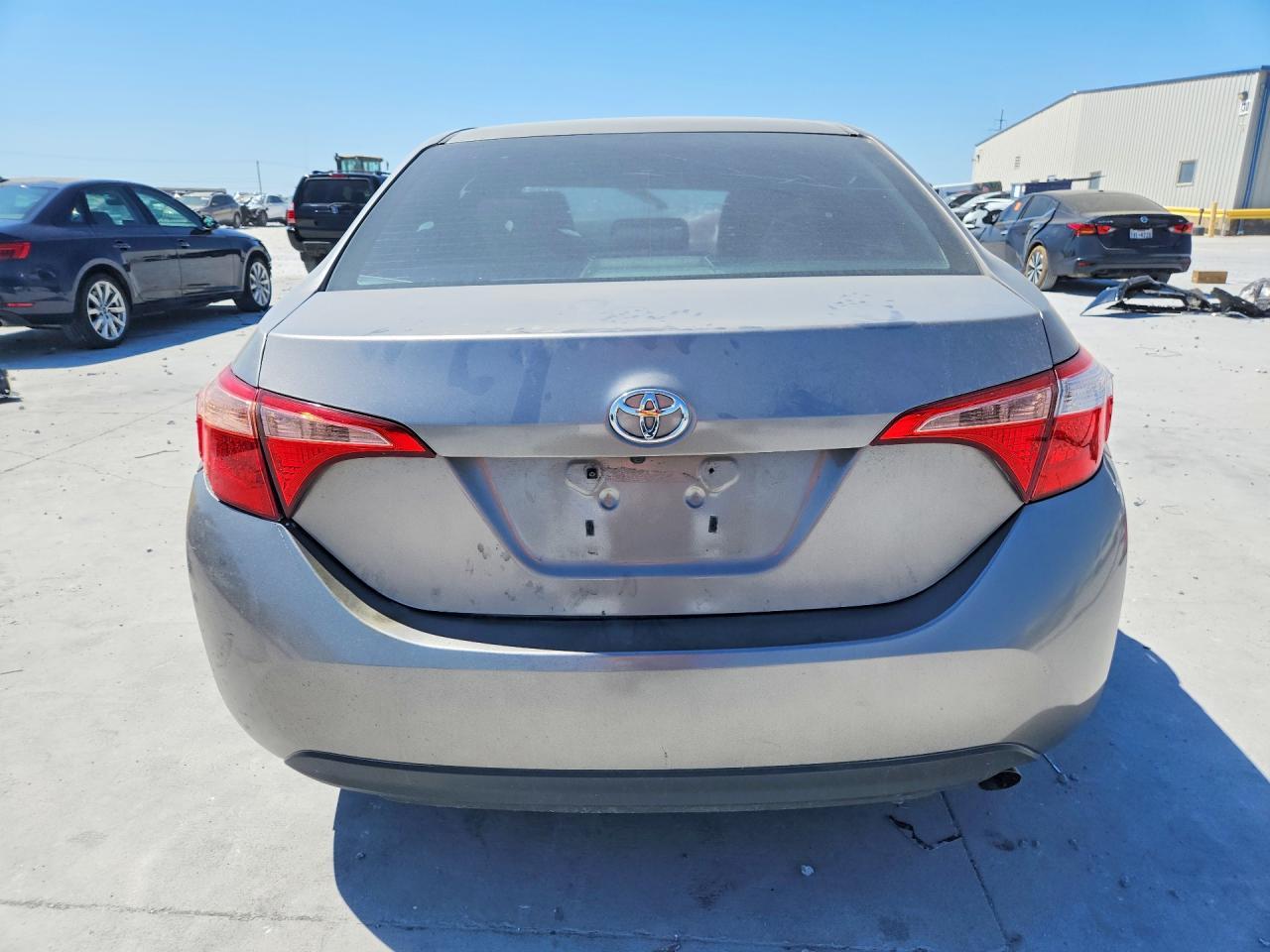 2015 Toyota Corolla Le - Фото 6