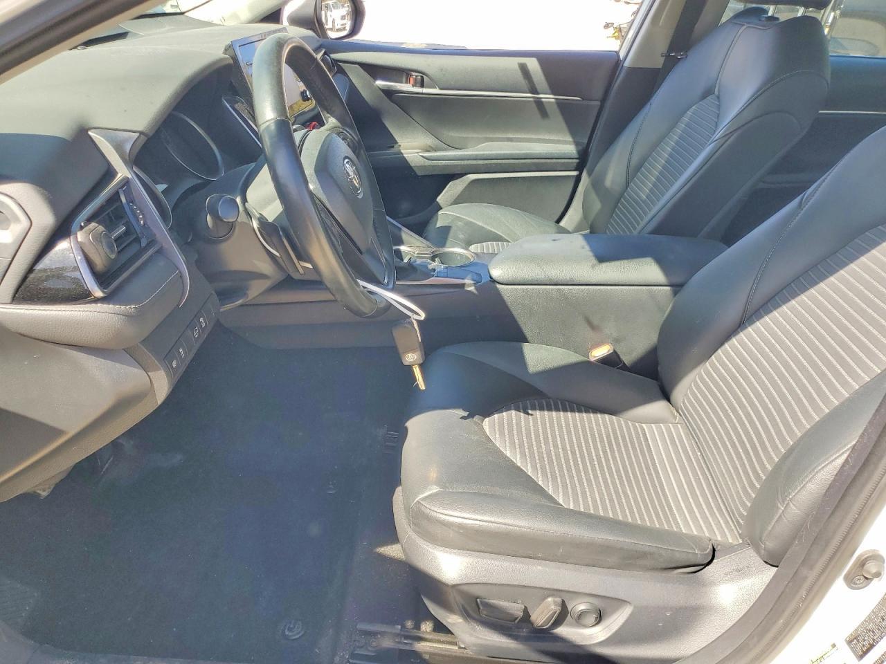 2023 Toyota Camry Se - Фото 7