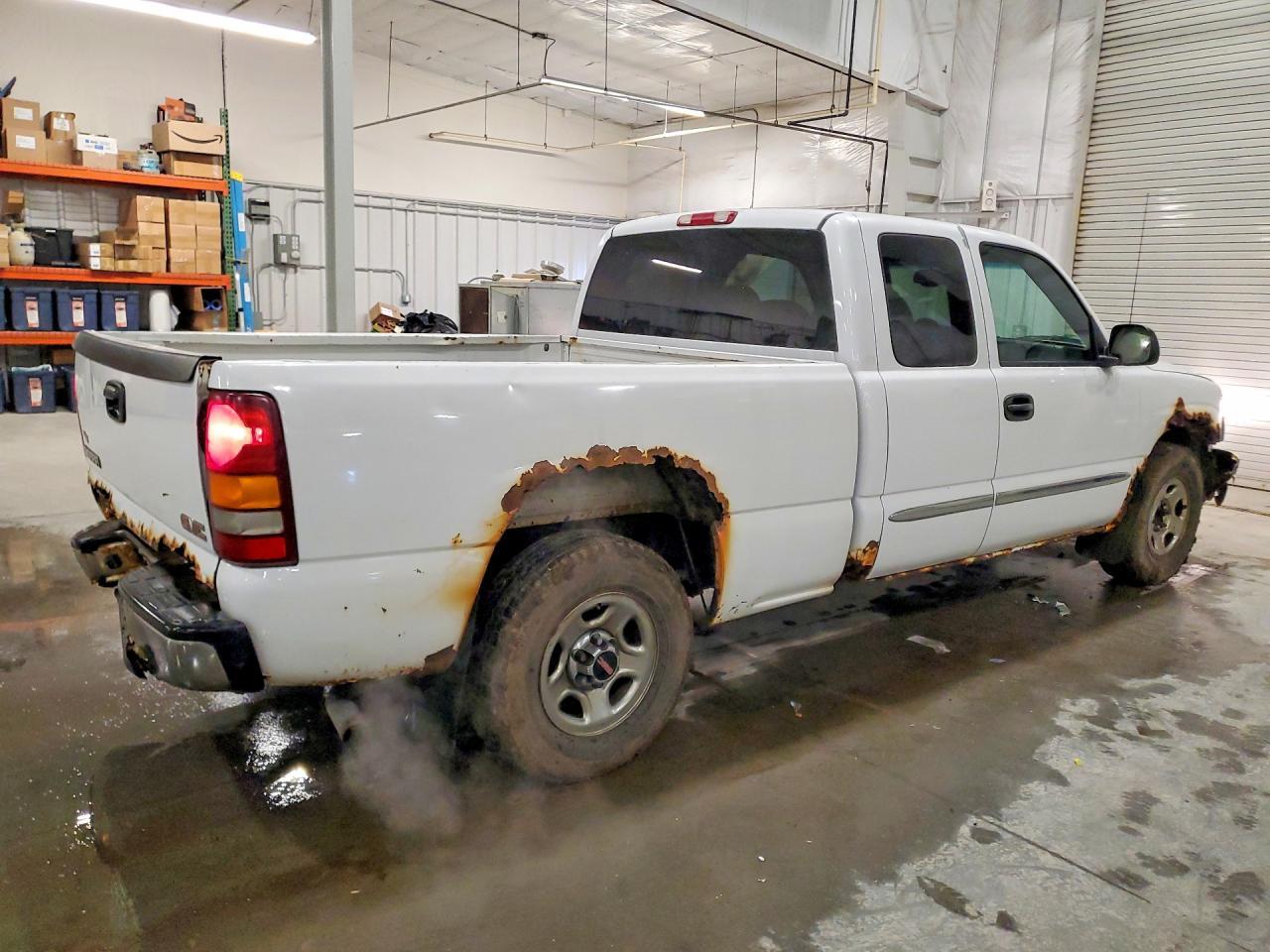2003 GMC New Sierra C1500 - Фото 3