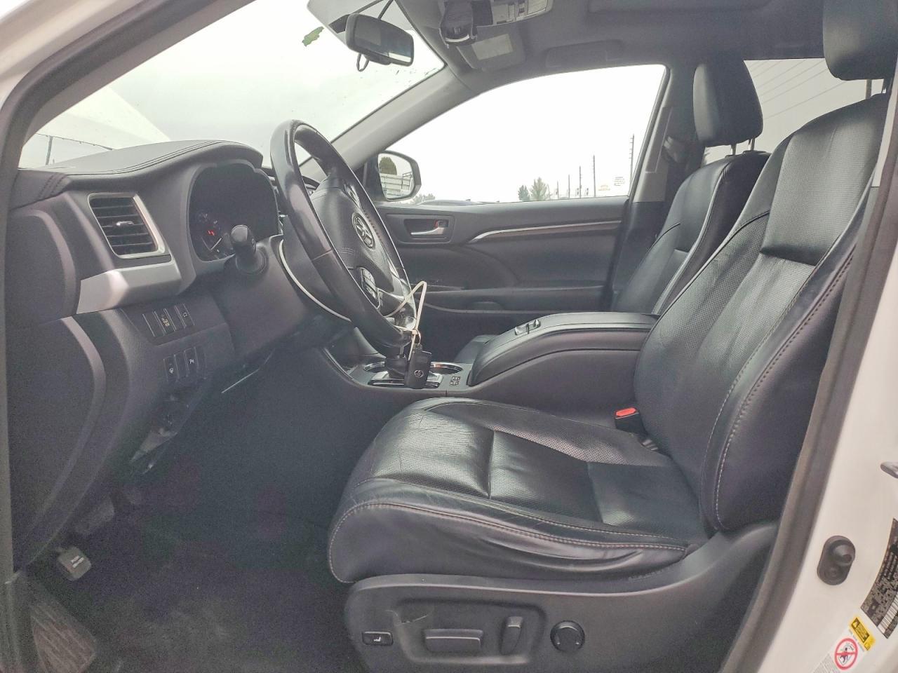 2016 Toyota Highlander Limited - Image 7