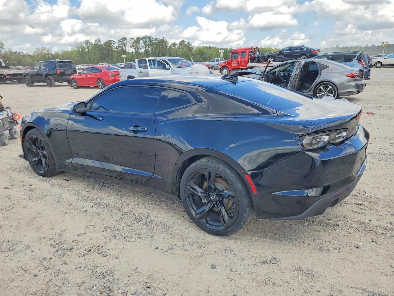 2022 Chevrolet Camaro Lt1 - Фото 2