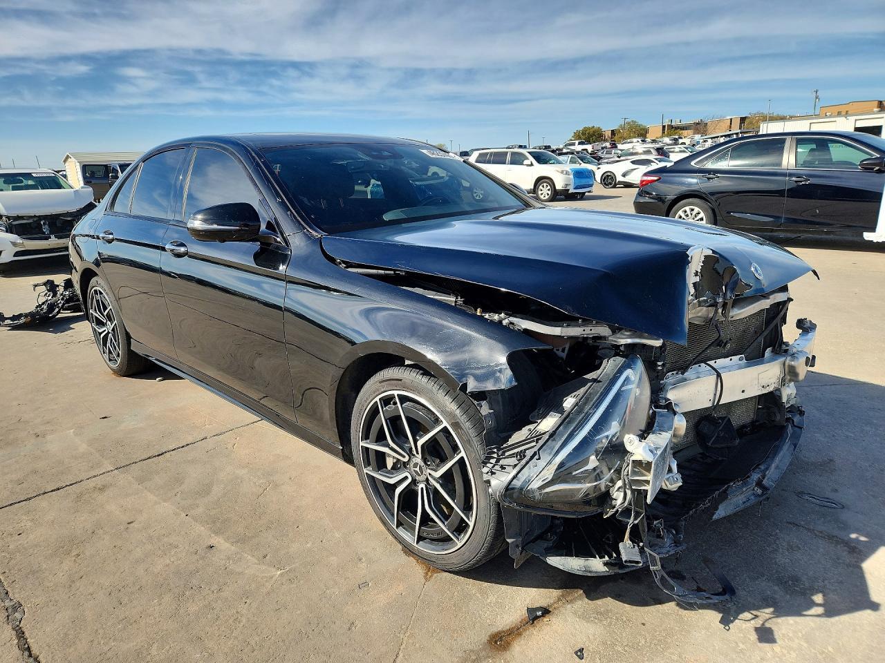 2022 Mercedes-Benz E 350 - Image 4