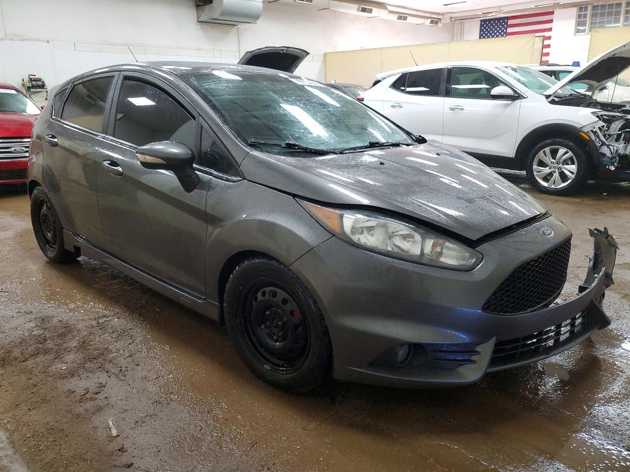 2016 Ford Fiesta St - Фото 4