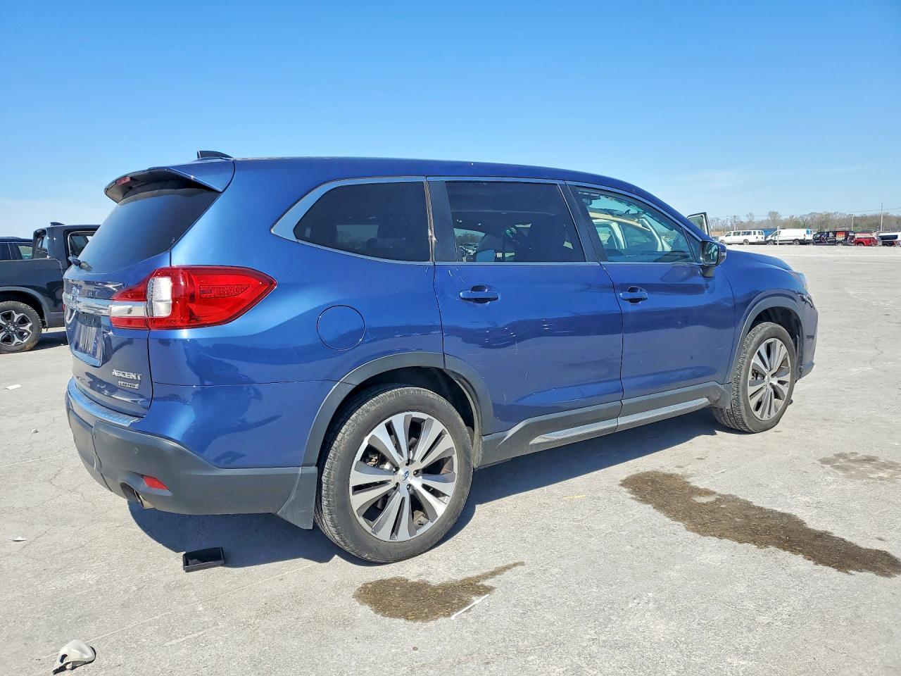2021 Subaru Ascent Limited - Фото 3