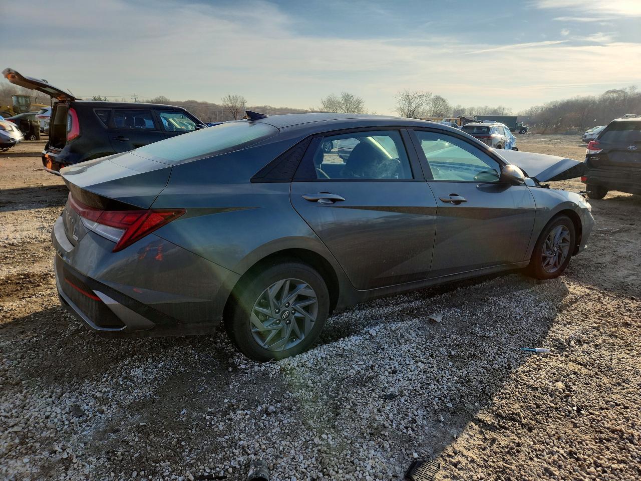 2025 Hyundai Elantra Hybrid Blue - Фото 3