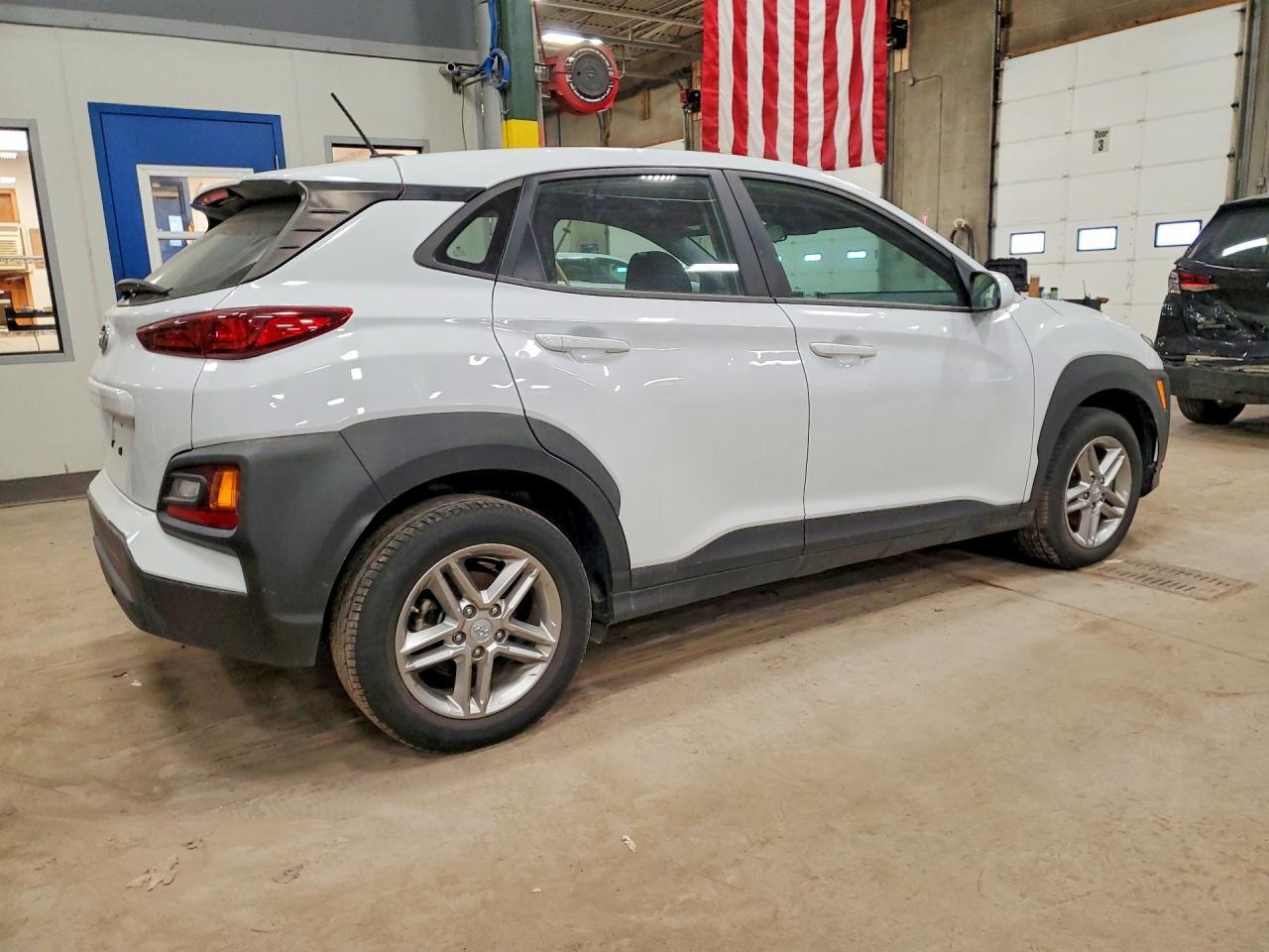 2021 Hyundai Kona Se - Фото 3